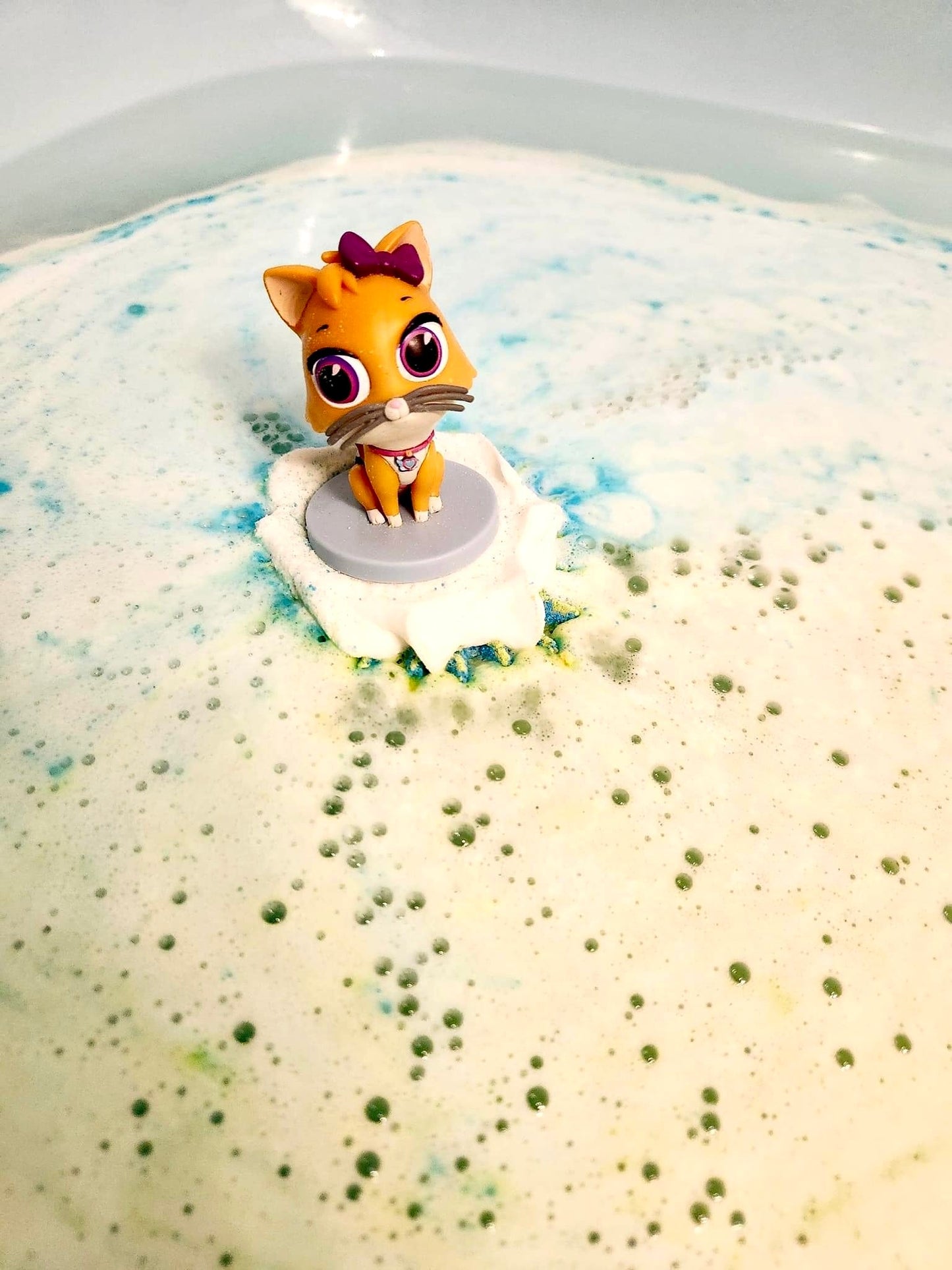 Time to Fly Toy Bath Bomb